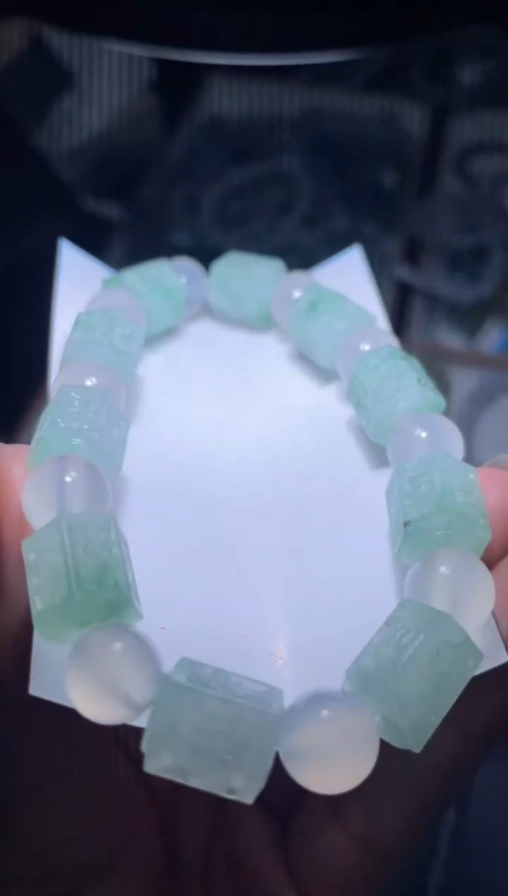 未镶嵌定制翡翠天然缅甸翡翠手串35