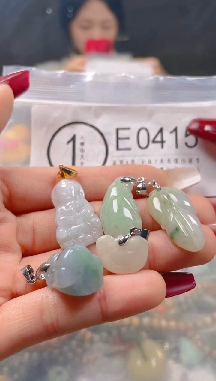 【闪购商品】翡翠颈饰未镶嵌/E/翡翠A货一图一物