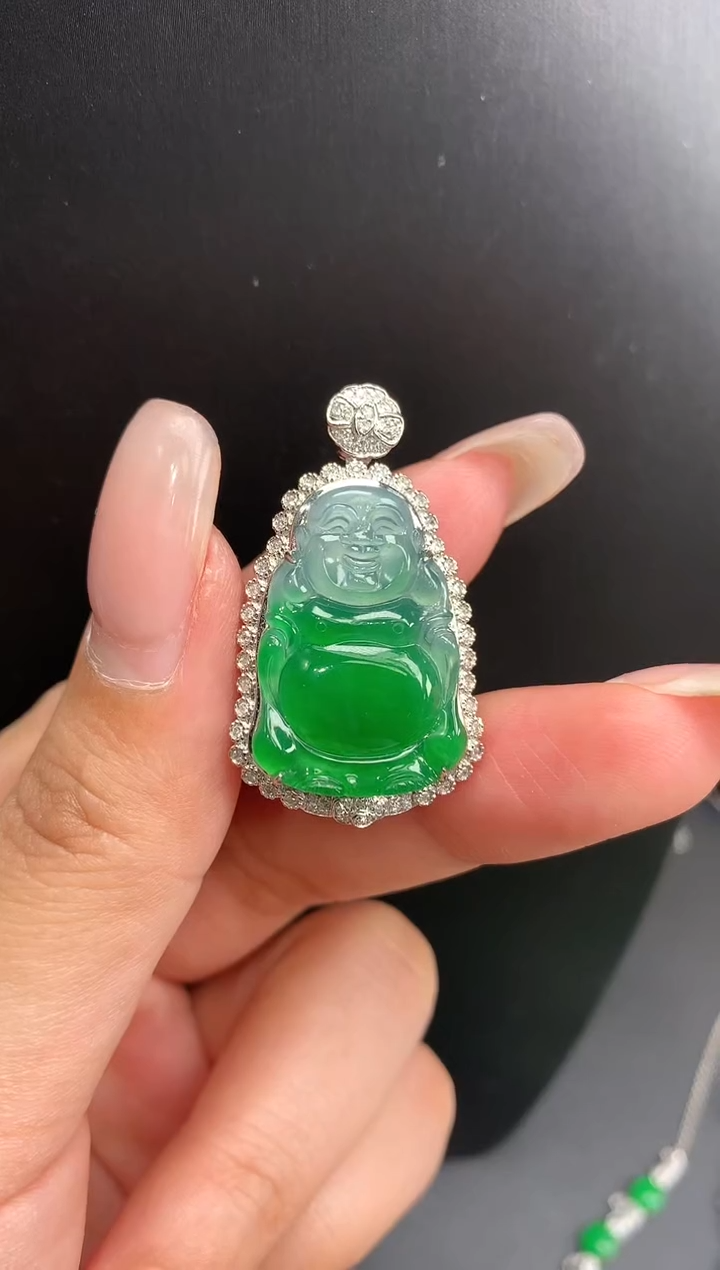 【闪购商品】翡翠颈饰18K金镶嵌站佛1540