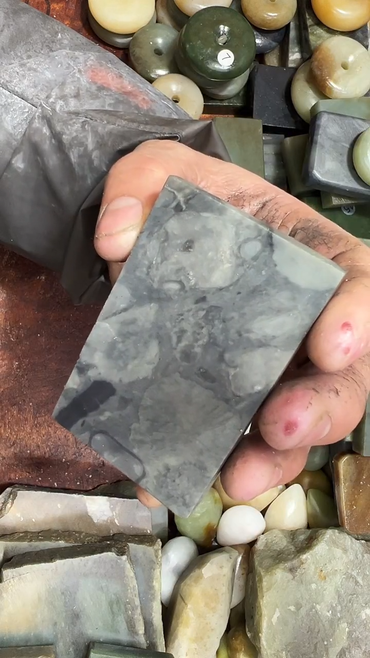 未镶嵌和田玉珠宝半成品1