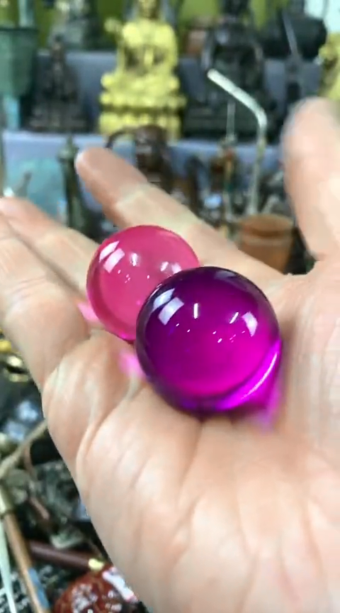 【闪购商品】杂项一物一拍小水晶球一对