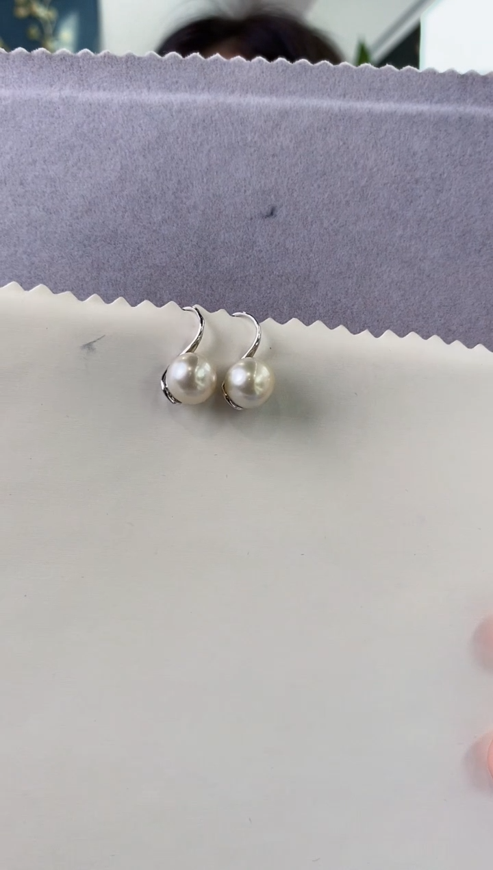 【闪购商品】海水珍珠耳饰银S925镶嵌9-10澳白珍珠耳饰