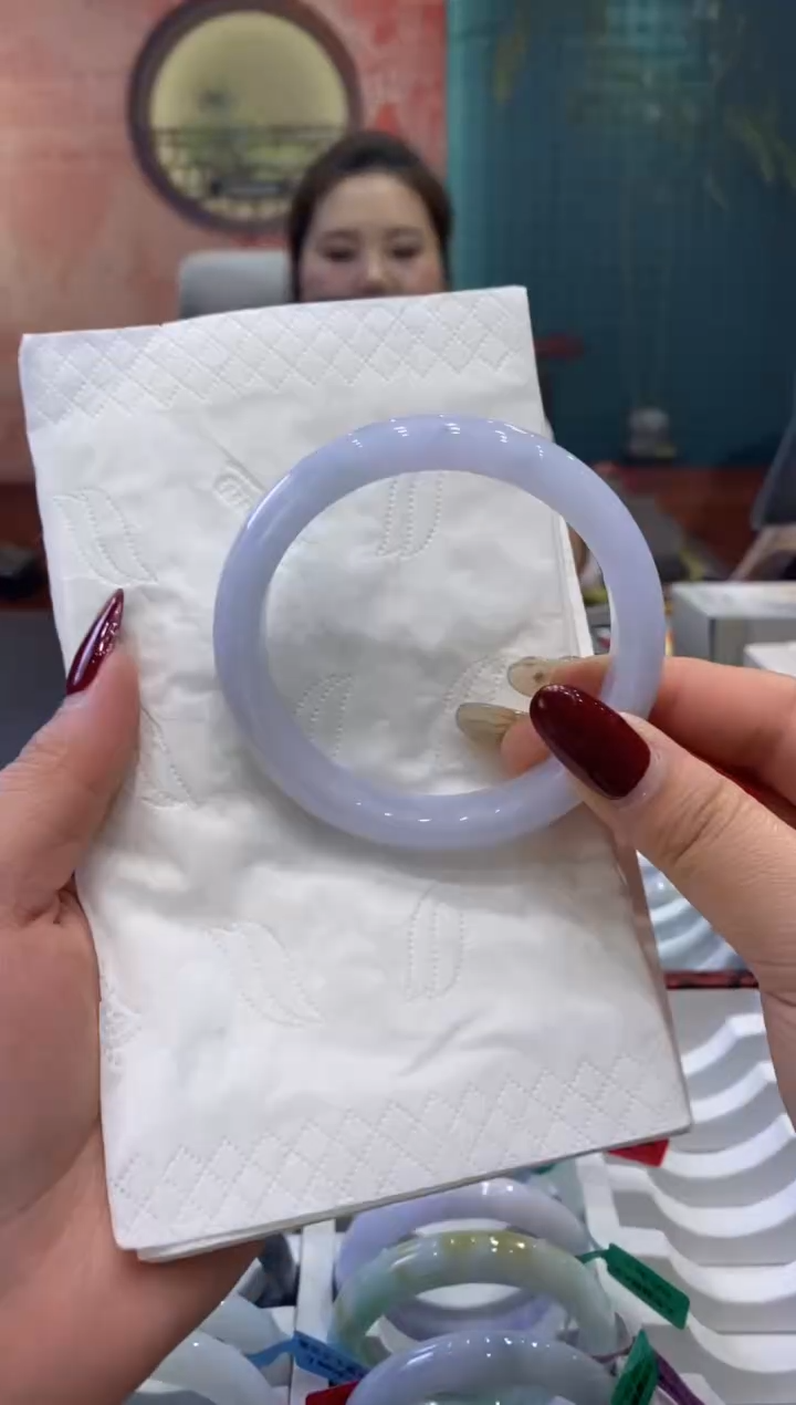 【闪购商品】翡翠手镯未镶嵌多人0017890