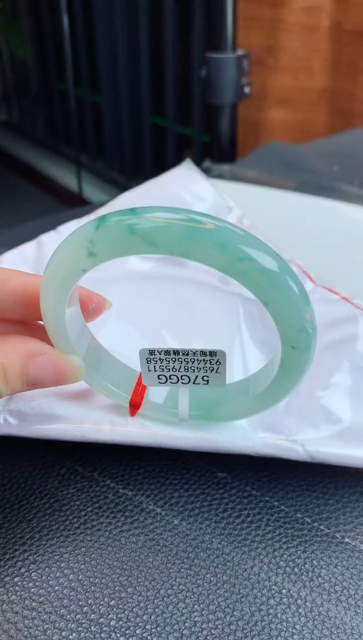 【闪购商品】翡翠手镯未镶嵌缅甸天然翡翠A货手镯