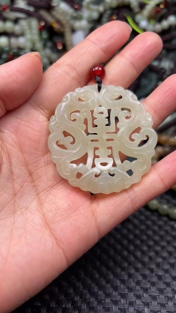 【闪购商品】和田玉颈饰未镶嵌.