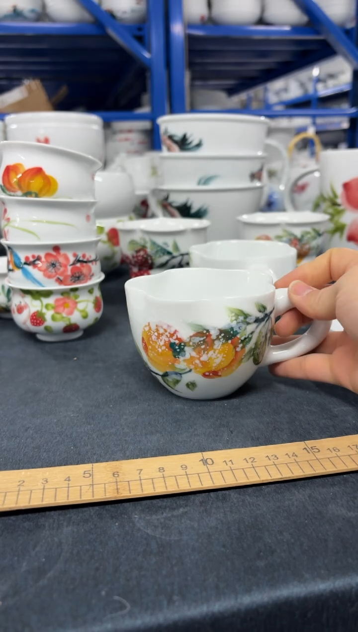 景德镇高温陶瓷食品级手绘釉中彩-花口咖啡杯