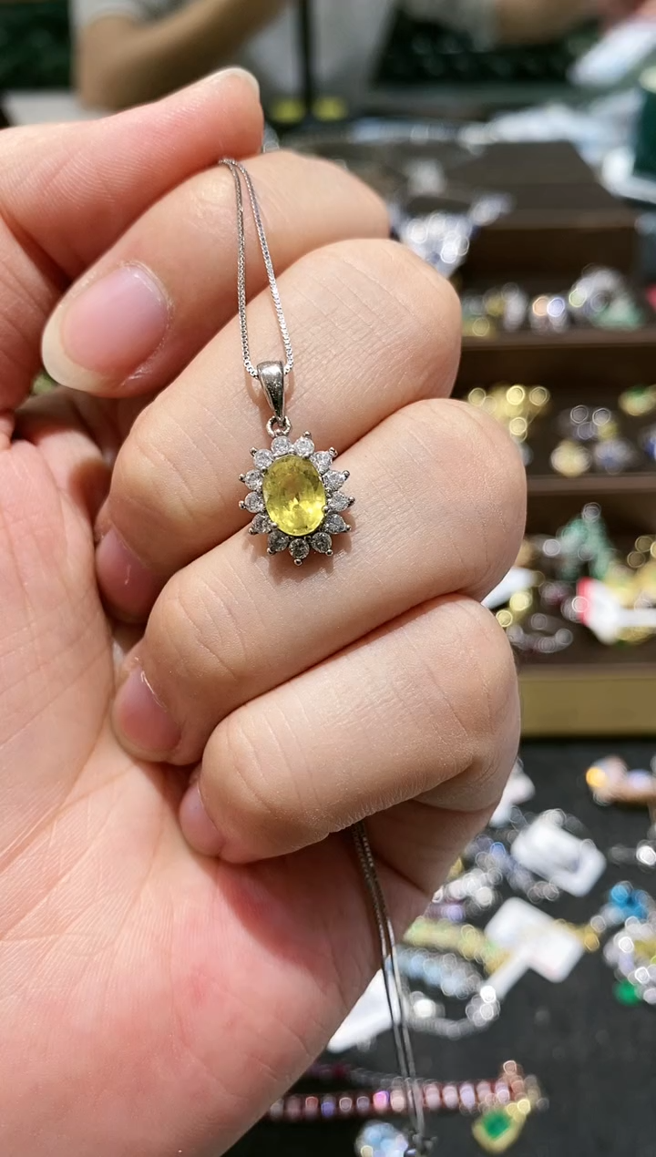 【闪购商品】蓝宝石颈饰银S925镶嵌吊坠