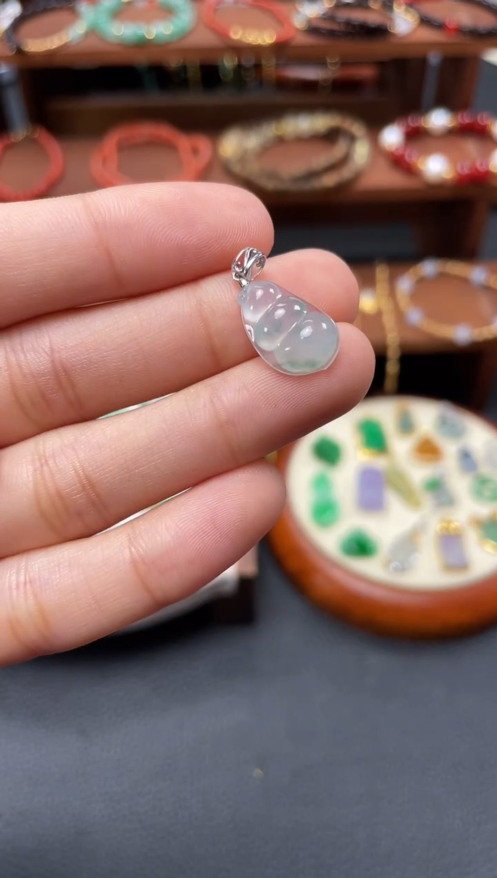 【闪购商品】翡翠吊坠(不含链)18K金镶嵌一个  JK508