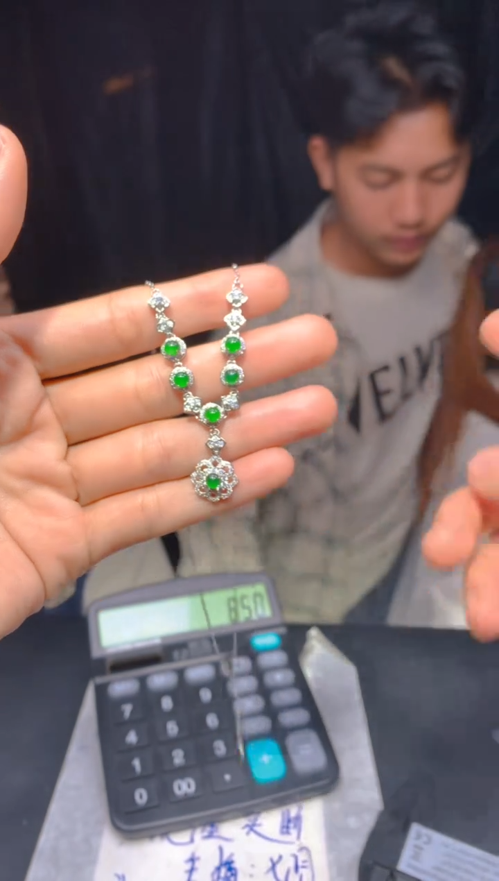 【闪购商品】定制翡翠未镶嵌127多样性发货（发其一）