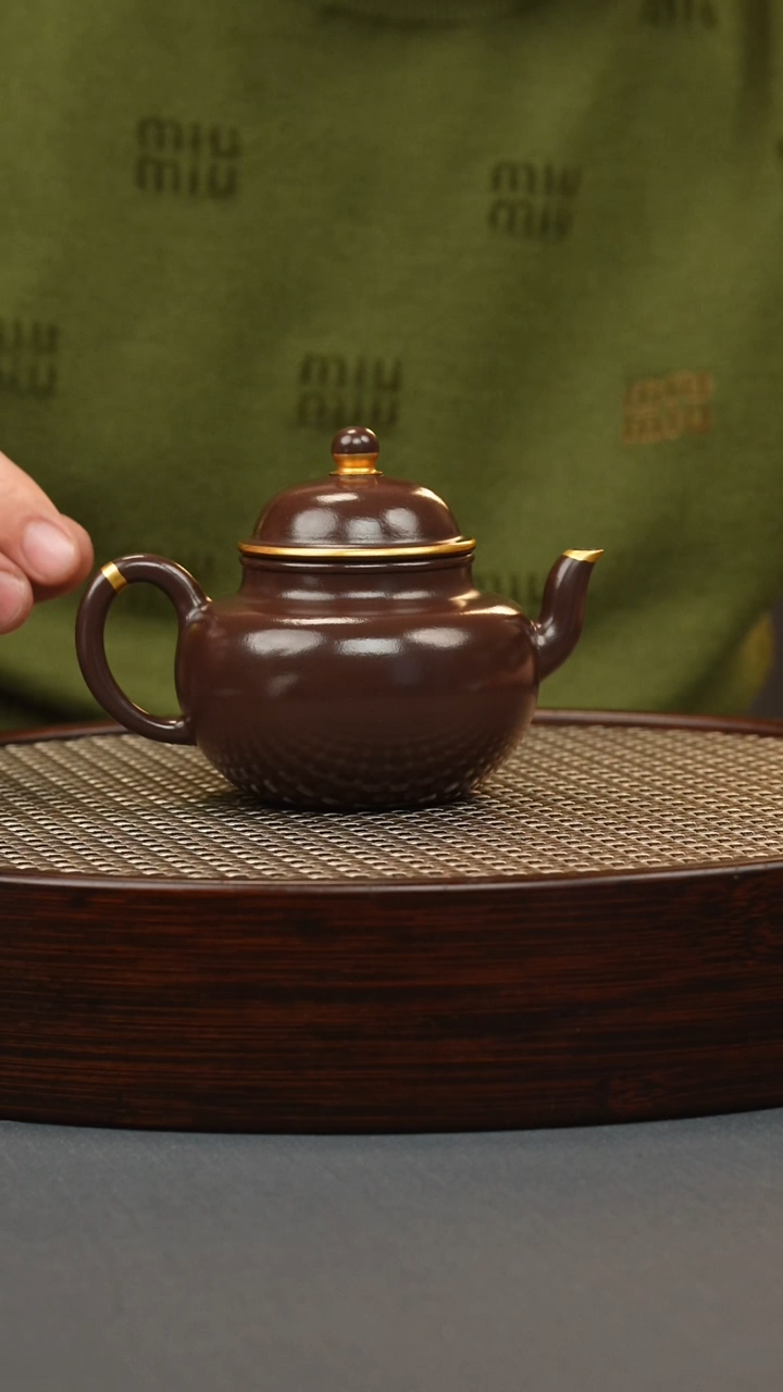 【闪购商品】紫砂茶壶紫龙血 翘嘴 描金