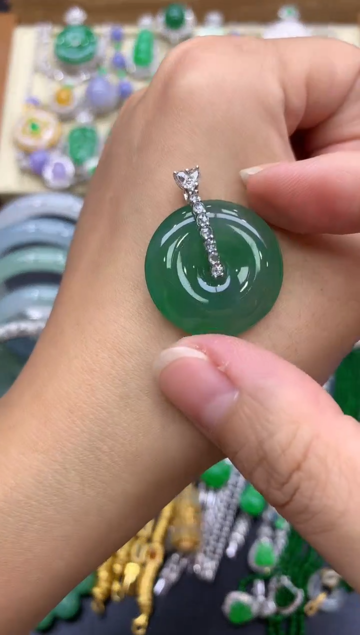 翡翠18K金镶嵌颈饰454-中国好珍宝