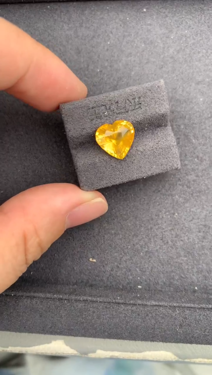 裸石彩色蓝宝石4.5ct黄蓝宝 定制 GE