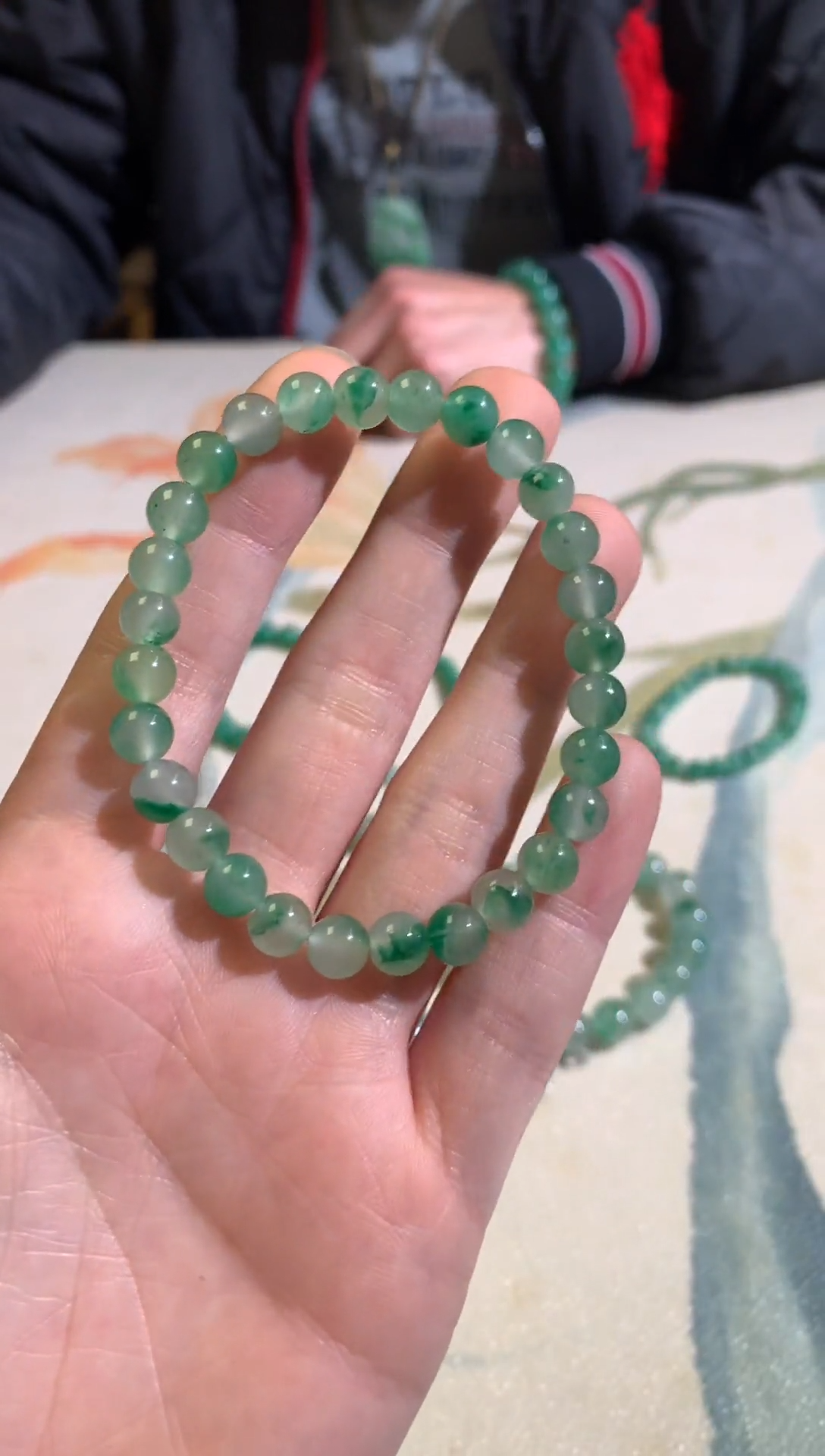 未镶嵌手串石英质玉（非洲翠）白冰飘花卡7珠串