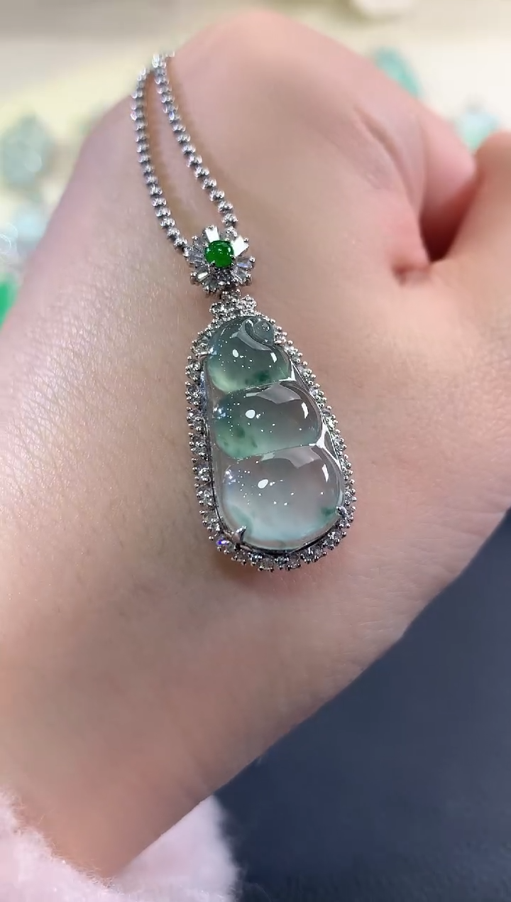 吊坠(不含链)18K金镶嵌翡翠b80    