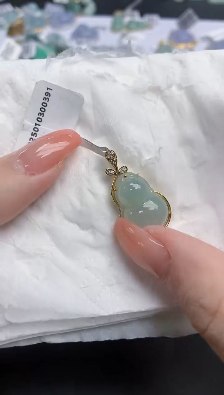 【闪购商品】翡翠颈饰18K金镶嵌天然缅甸翡翠A货
