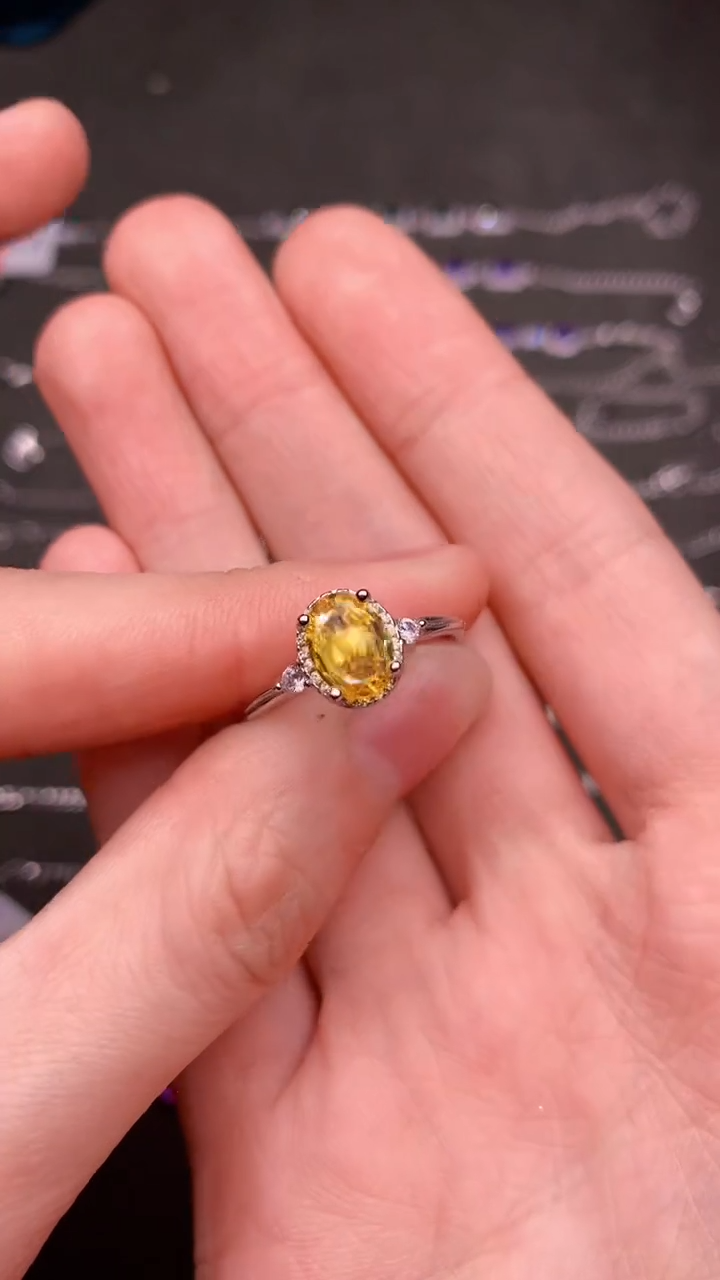 【闪购商品】彩色蓝宝石戒指银S925镶嵌.....