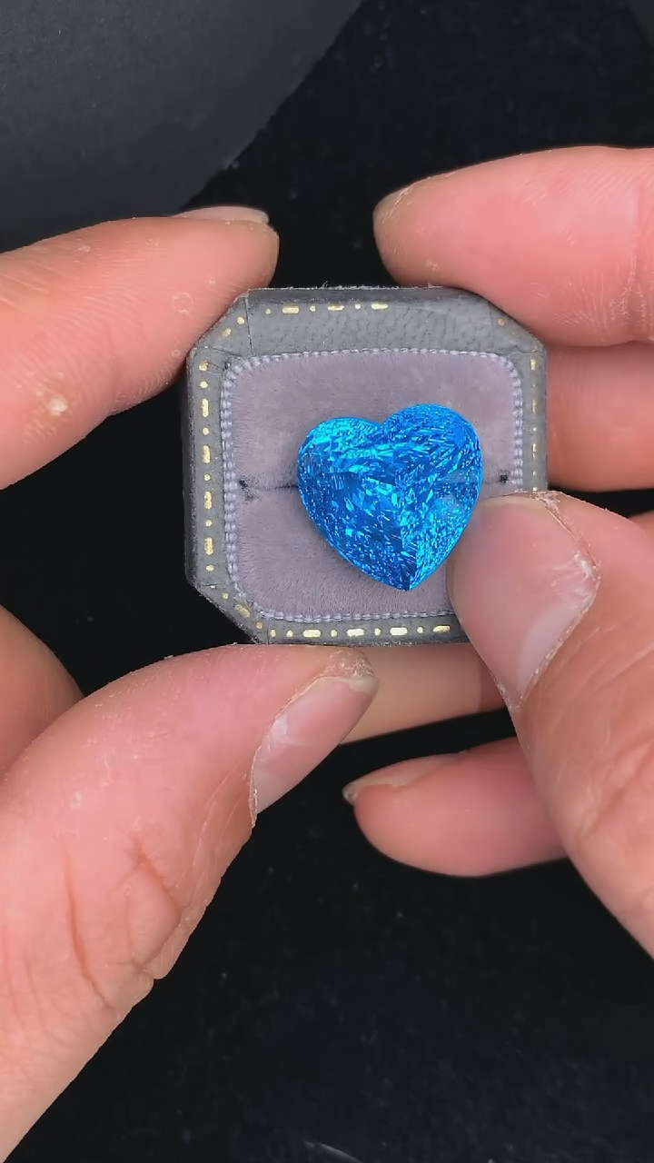 【闪购商品】托帕石裸石未镶嵌18克拉