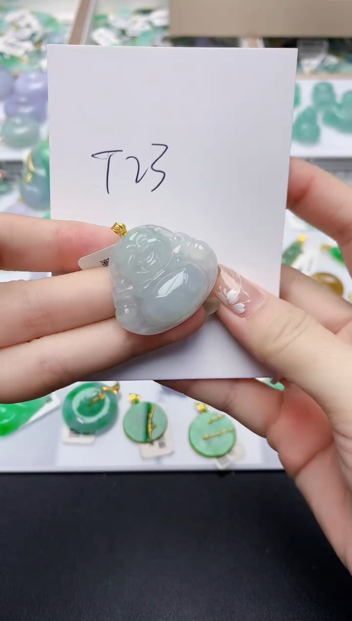 翡翠18K金镶嵌颈饰天然缅甸翡翠A货