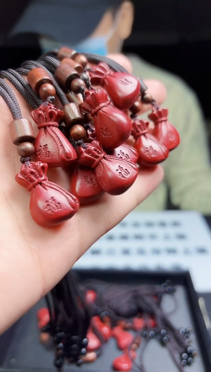 咔拉咪专属 e107 吊坠