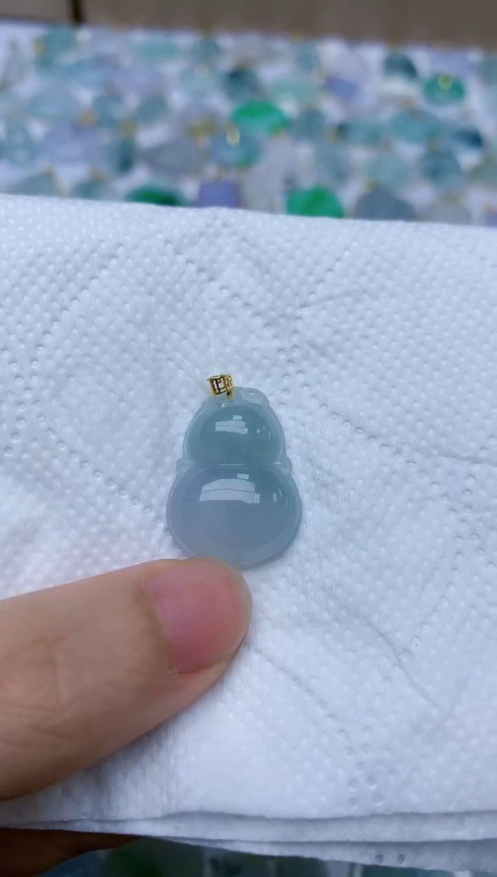 翡翠18K金镶嵌颈饰天然翡翠A货