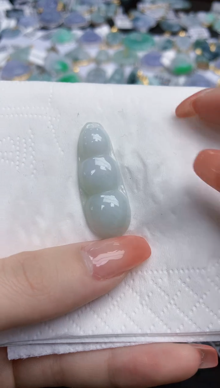 【闪购商品】翡翠颈饰未镶嵌天然缅甸翡翠A货