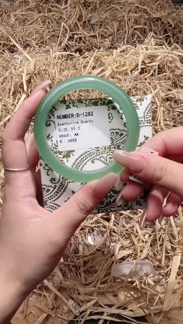 未镶嵌手镯石英质玉D1282B