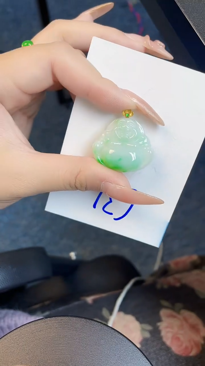 【闪购商品】翡翠颈饰18K金镶嵌00000000