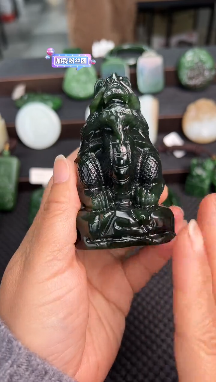 【闪购商品】和田玉颈饰未镶嵌摆件