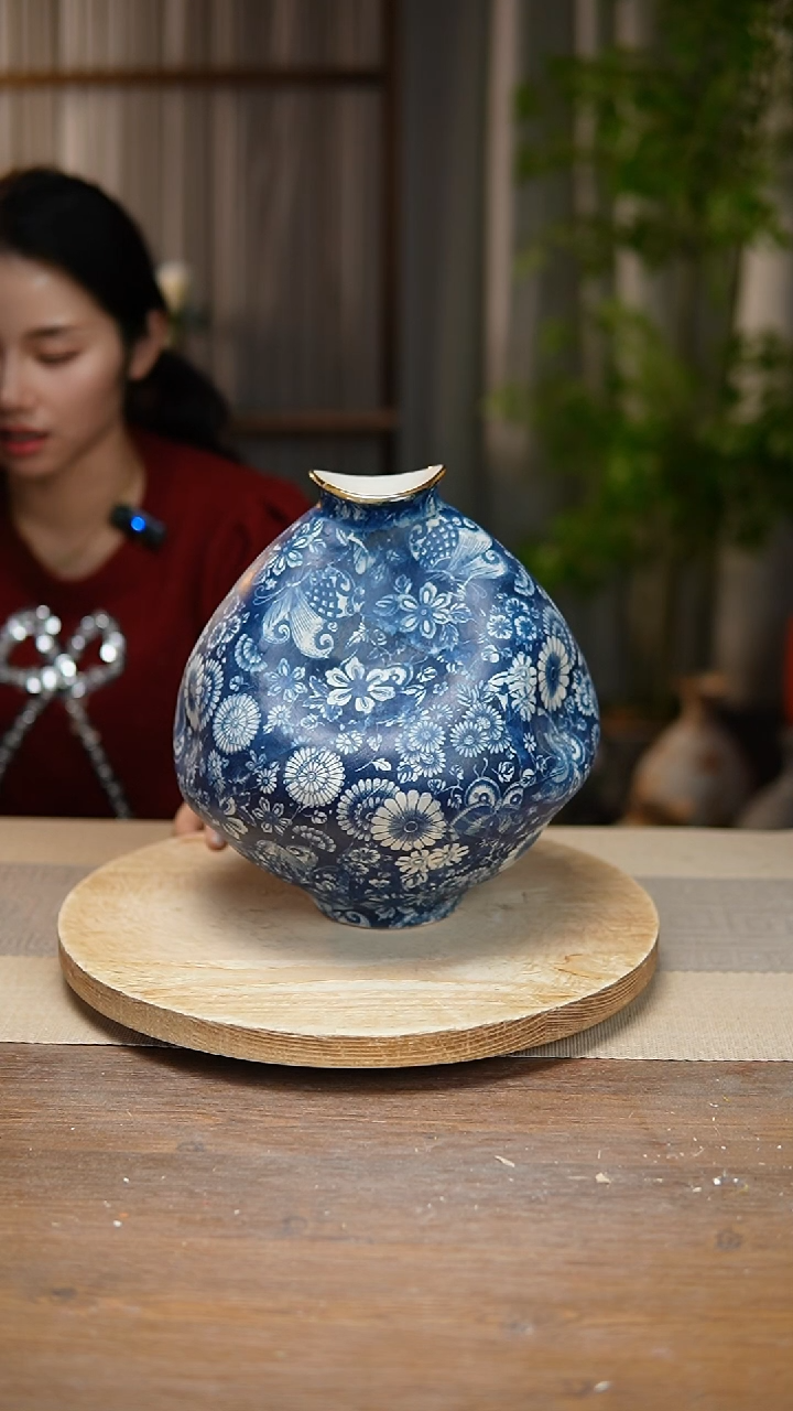【闪购商品】陶瓷   花器青花瓷蝶恋花大肚