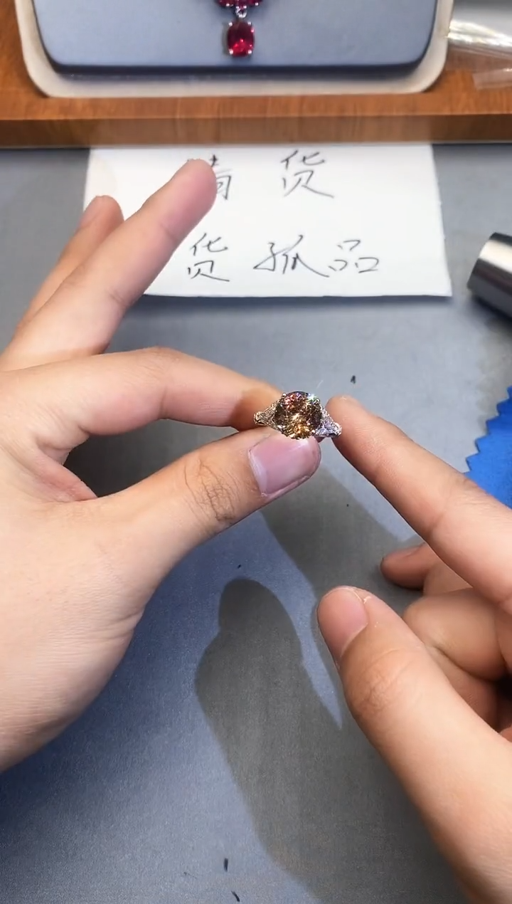 【闪购商品】石英质玉珠宝奇石未镶嵌1