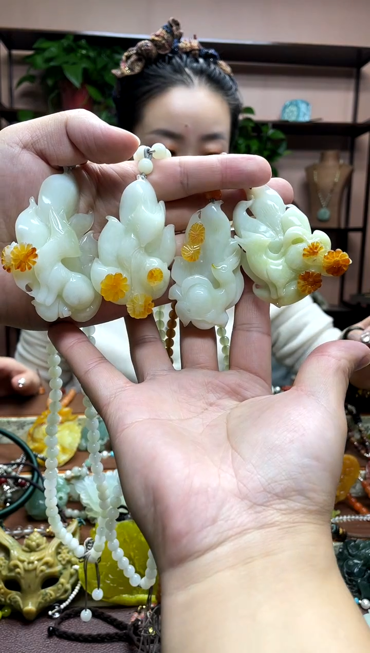 未镶嵌岫玉颈饰儿**全·