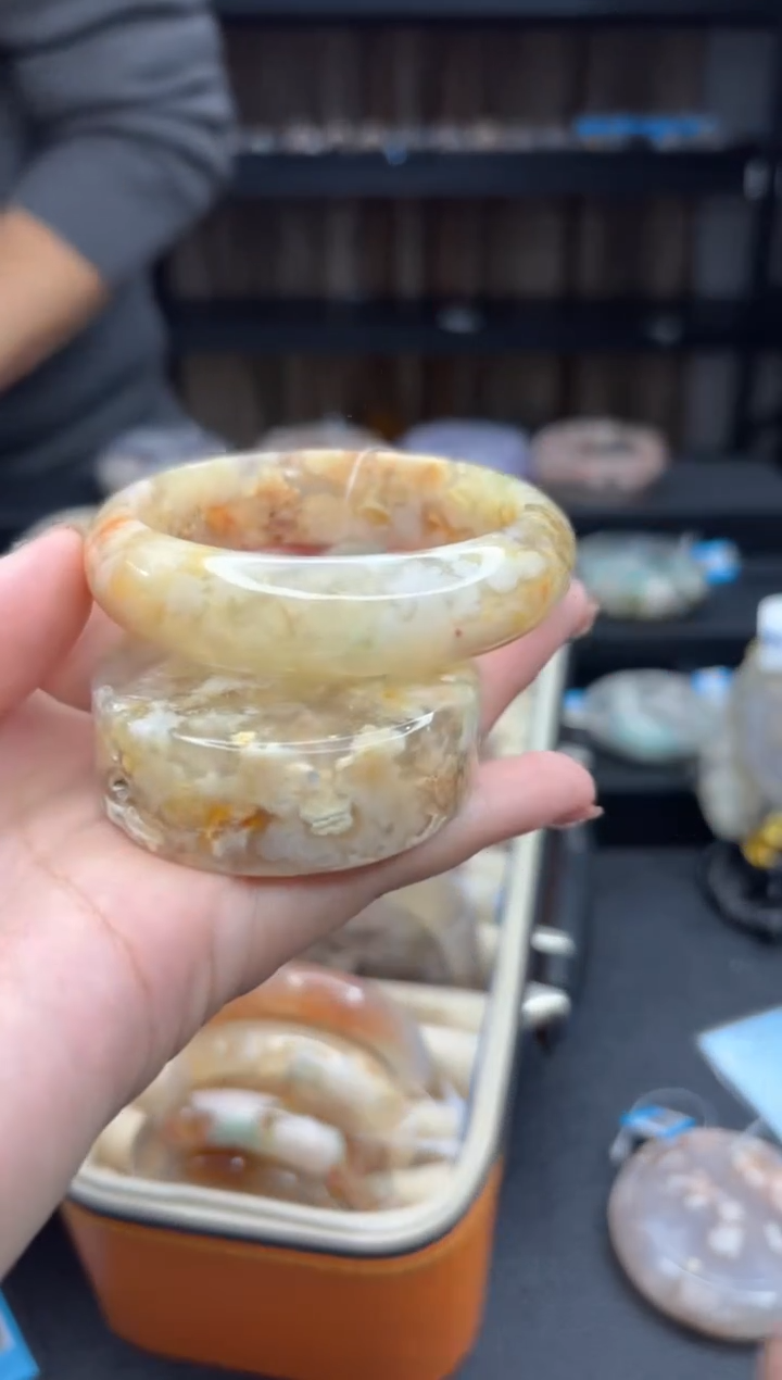 【闪购商品】石英质玉手镯未镶嵌276（55圈赠送镯心）