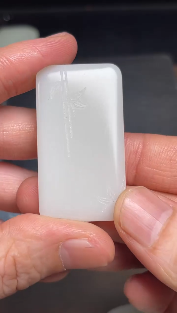 【闪购商品】和田玉颈饰未镶嵌73 带巧雕