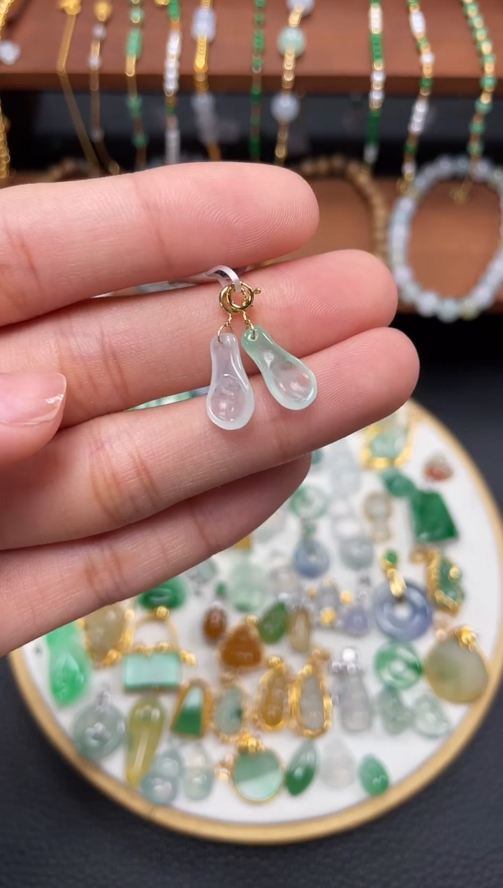 【闪购商品】翡翠吊坠(不含链)18K金镶嵌2个  JK259