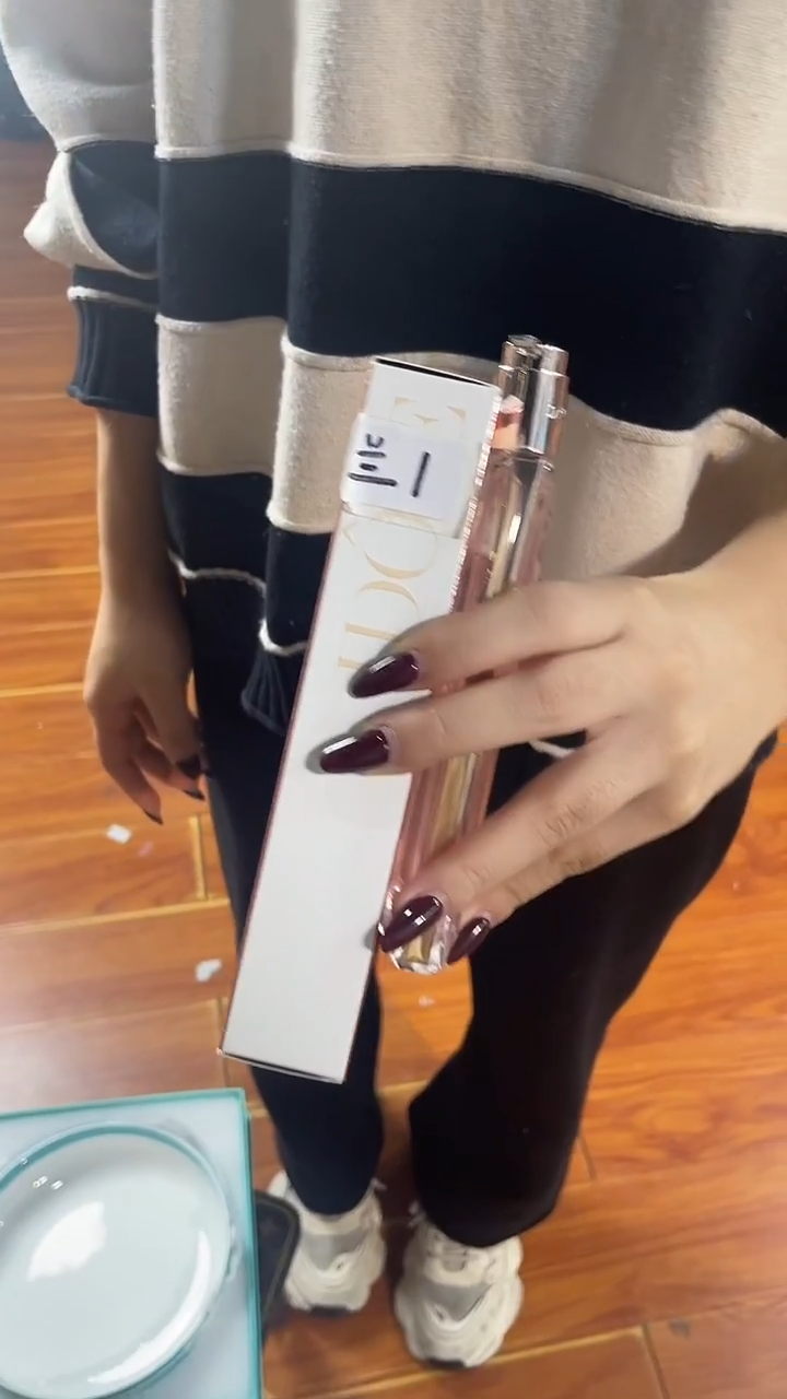 杯鸿辉家品牌瓷器，京东包邮！