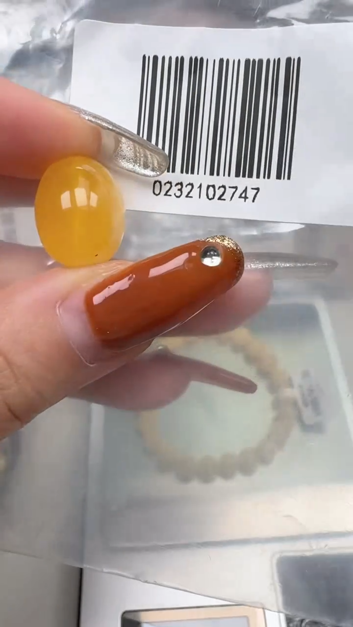 裸石琥珀未镶嵌如图