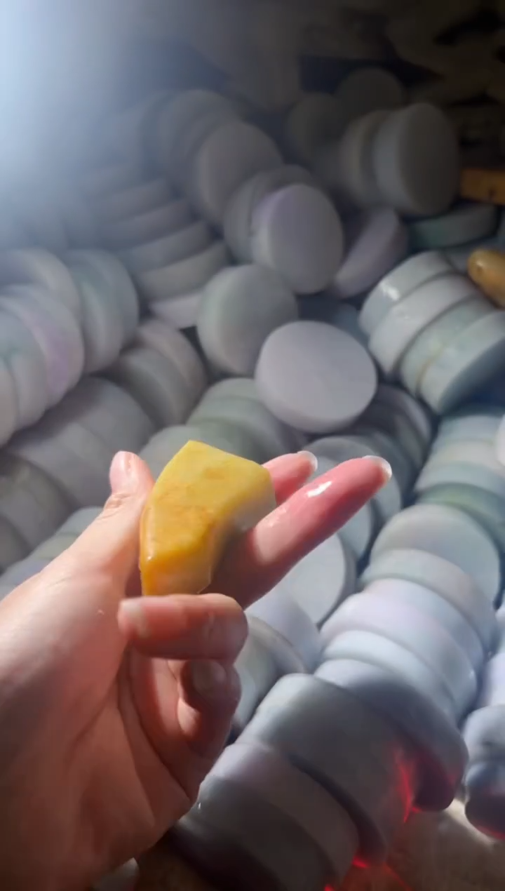 【闪购商品】翡翠颈饰未镶嵌翡翠A货小蒋31
