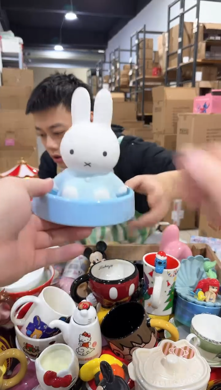 瓷片米菲兔加湿器