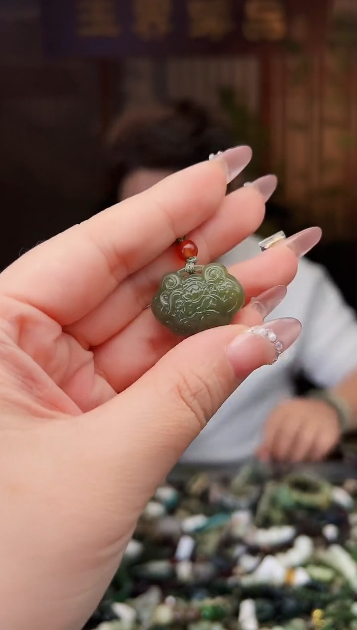 【闪购商品】和田玉颈饰未镶嵌多样性发一