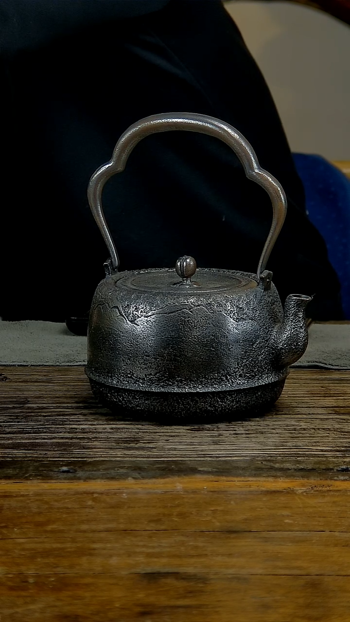 别看我人不正经。壶，正儿八经！！