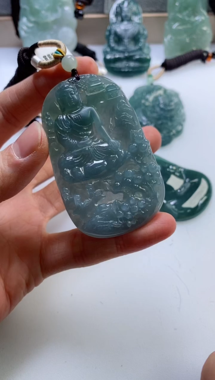 【闪购商品】翡翠挂件未镶嵌