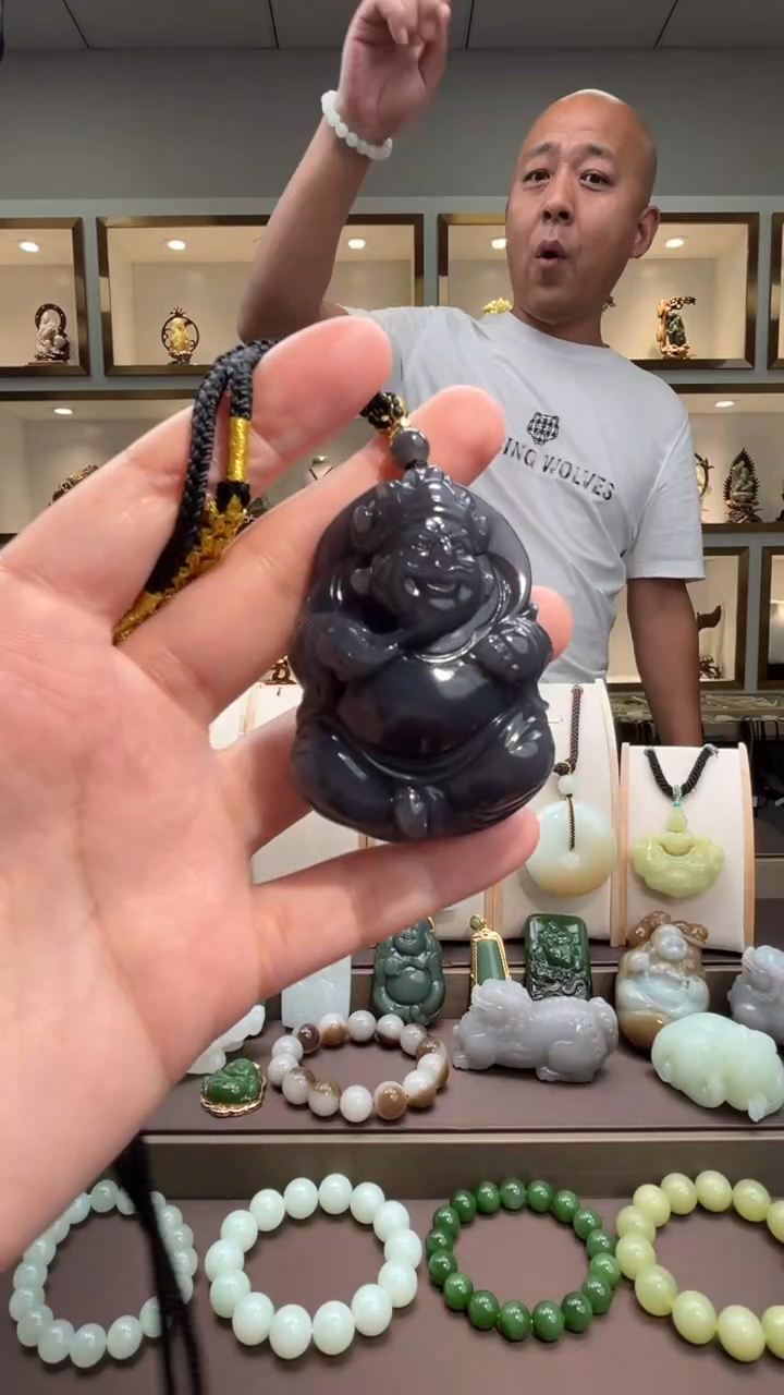 颈饰未镶嵌和田玉苏