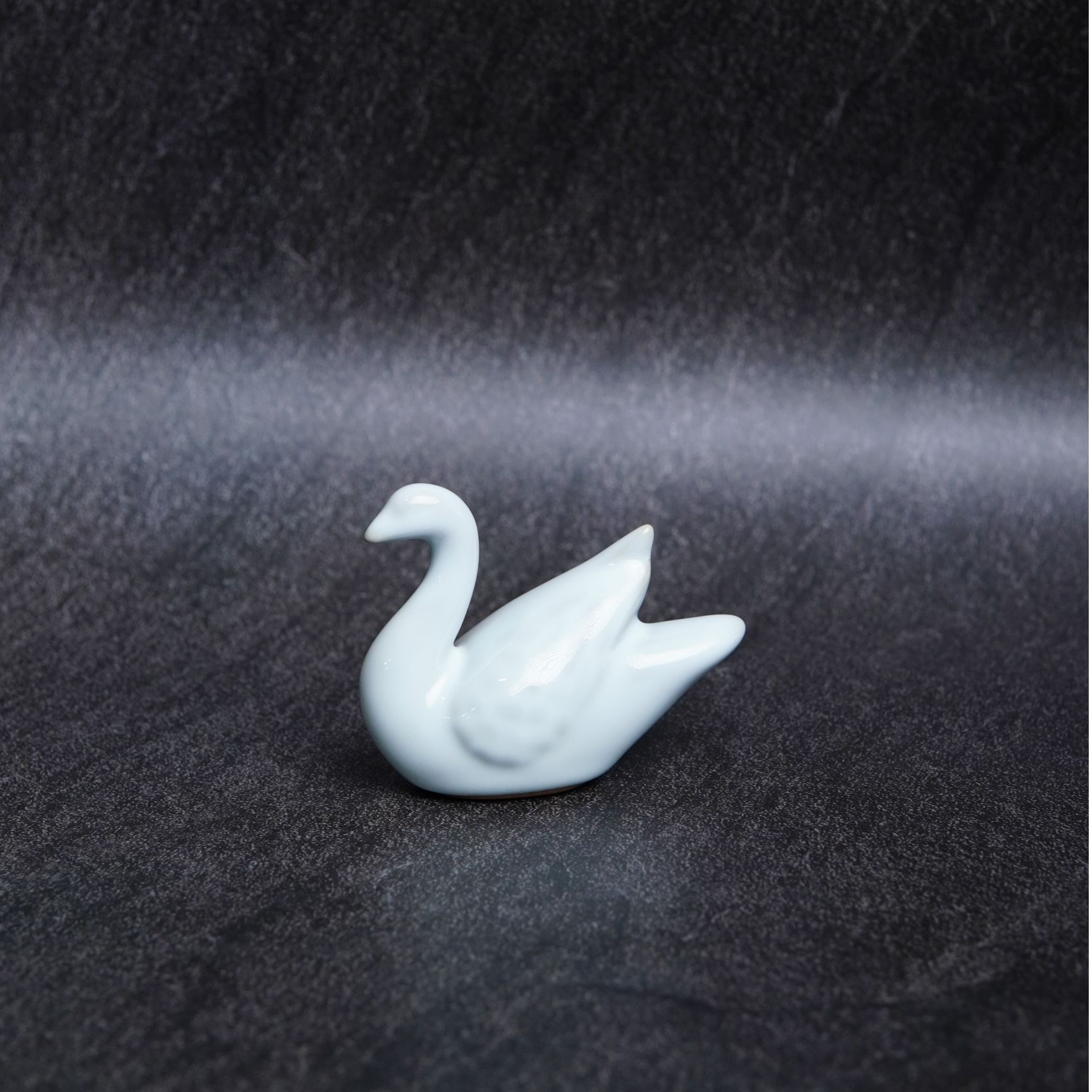钧瓷小茶宠  小天鹅
