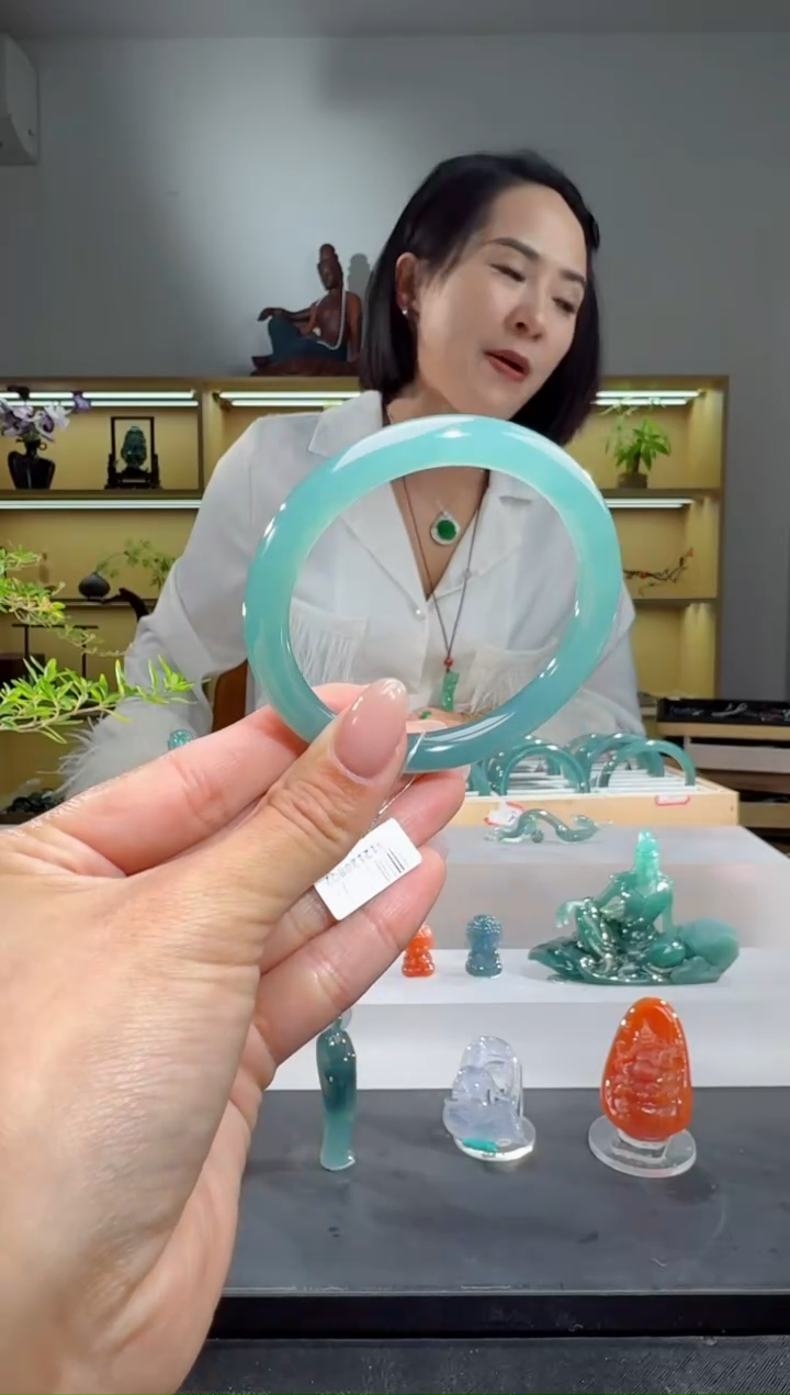 未镶嵌手镯翡翠55圈