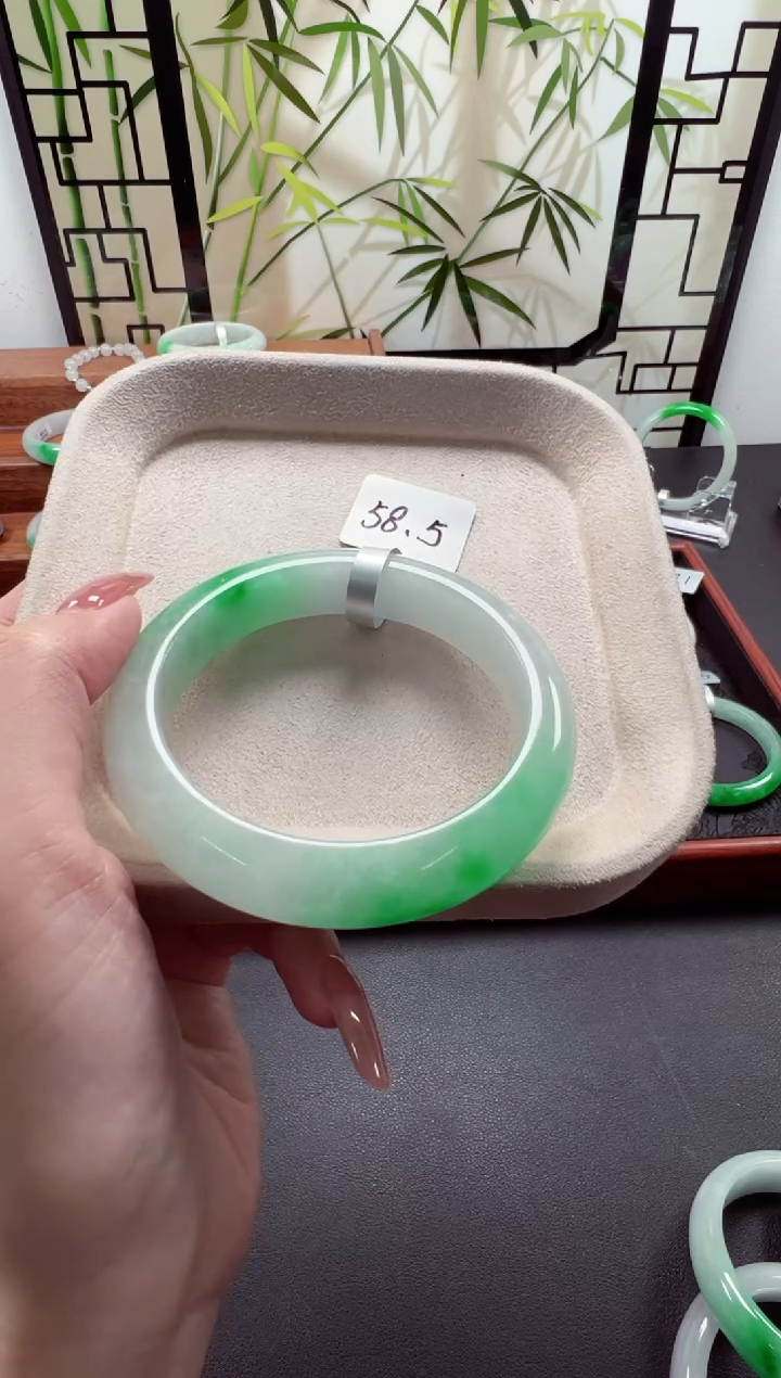 姐姐们...不要抢拍