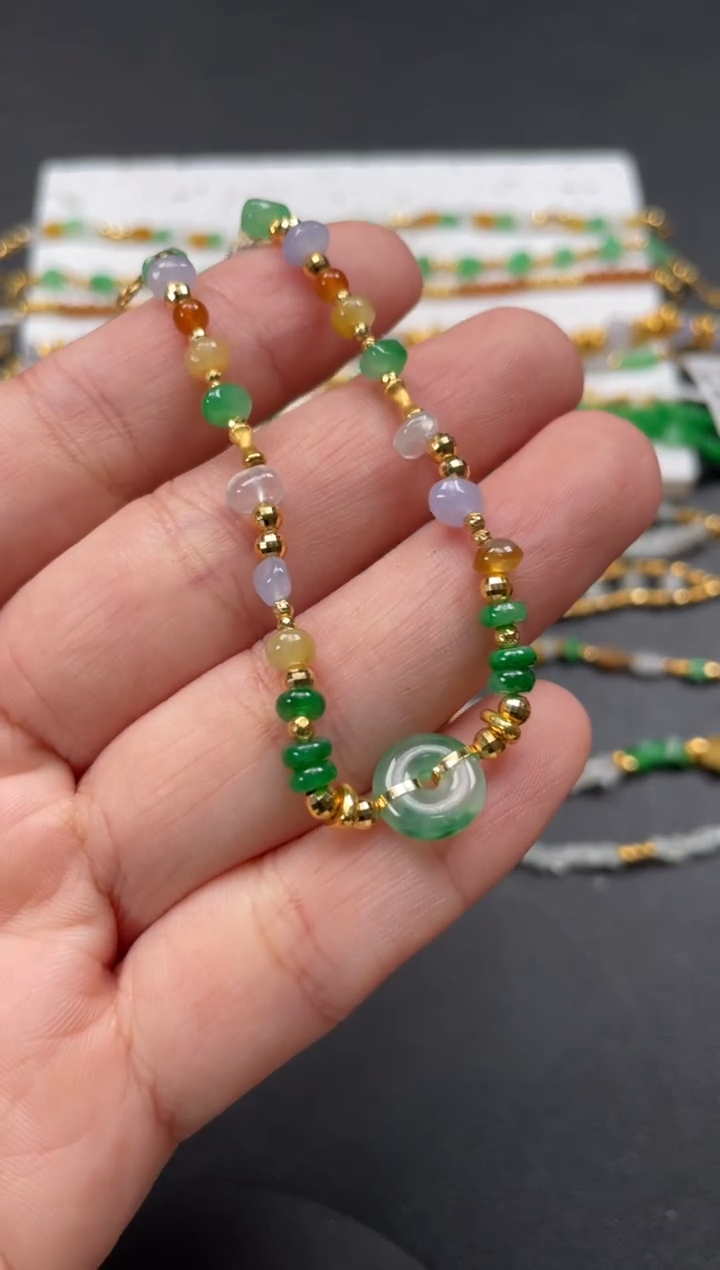 套链18K金镶嵌翡翠一条  P263