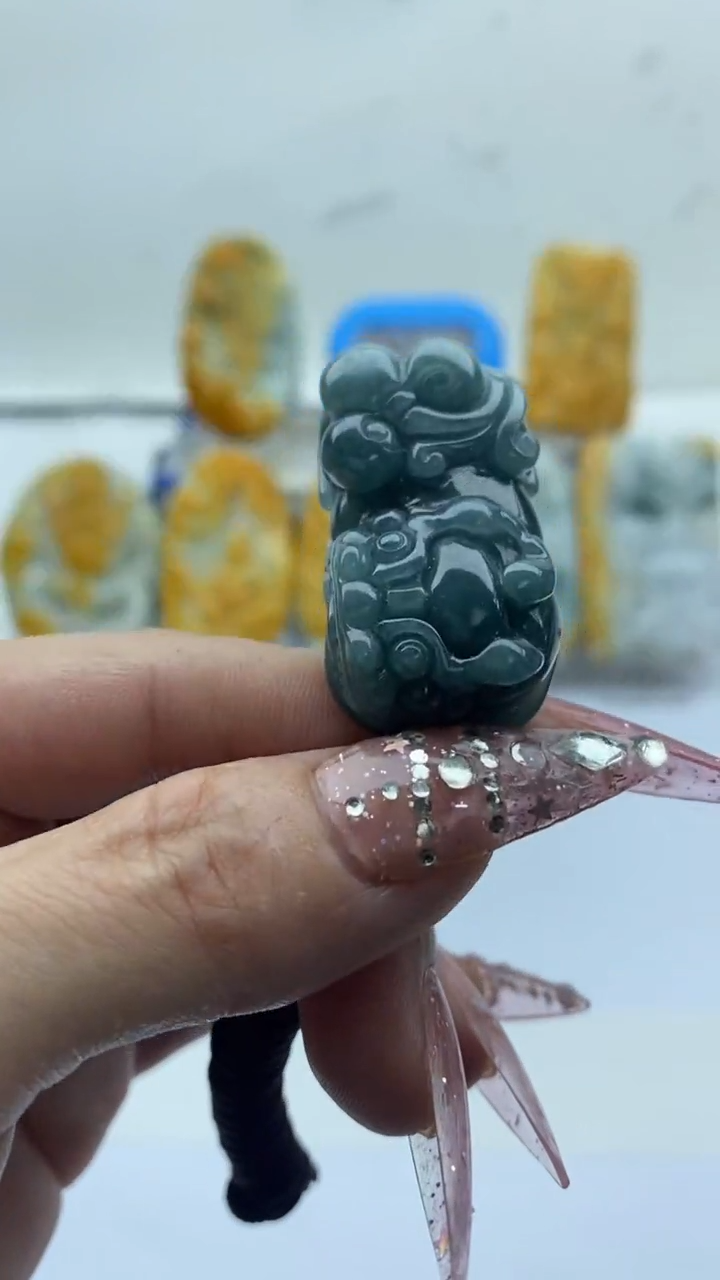 【闪购商品】翡翠颈饰未镶嵌挂件