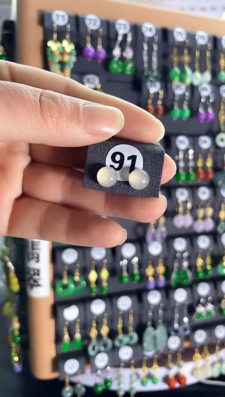 【闪购商品】翡翠耳饰银S925镶嵌91...