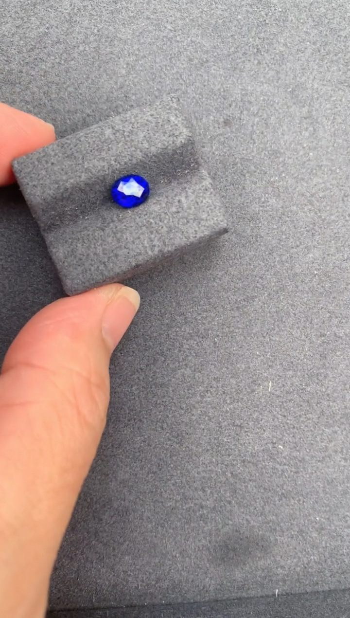 【闪购商品】蓝宝石裸石未镶嵌1.1ct皇家蓝