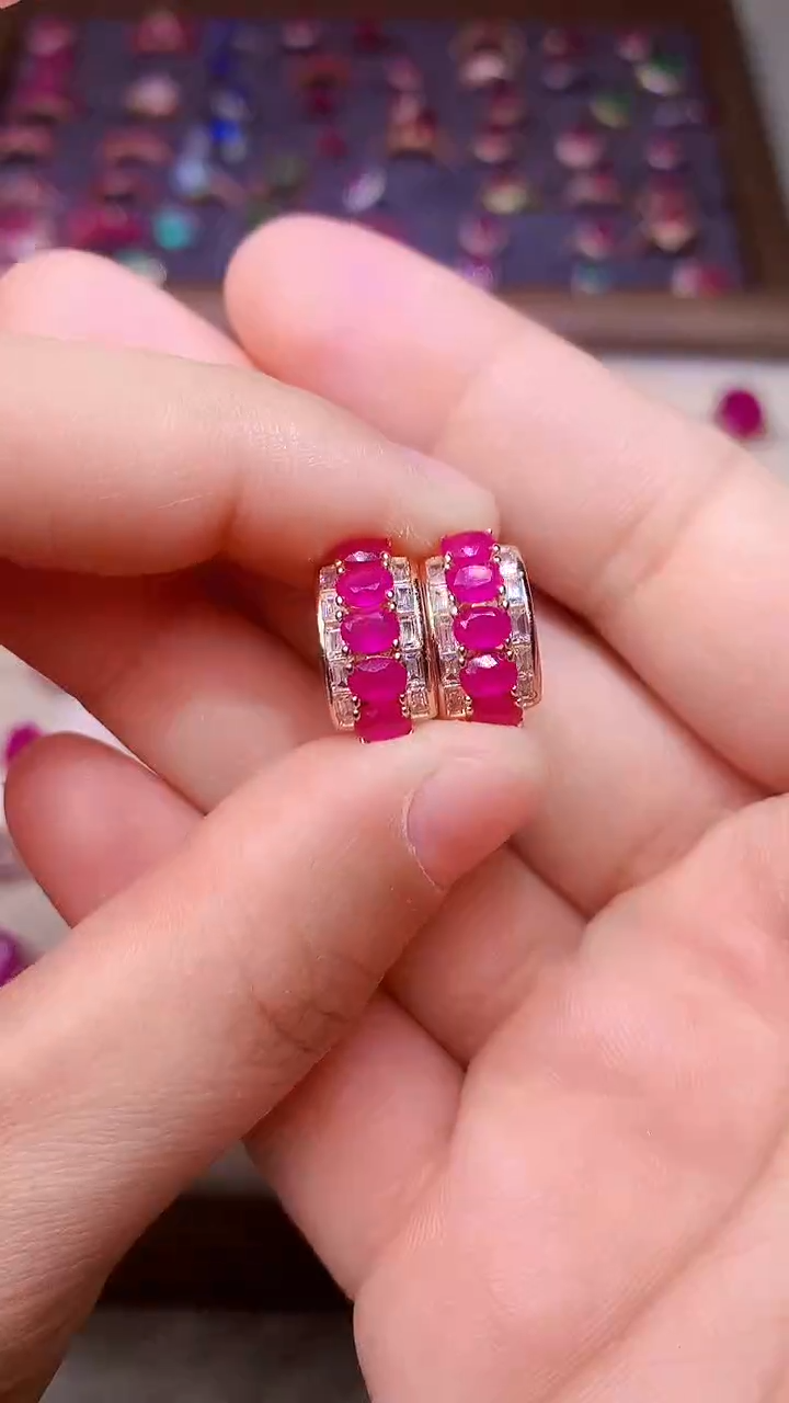 【闪购商品】红宝石耳饰银S925镶嵌000